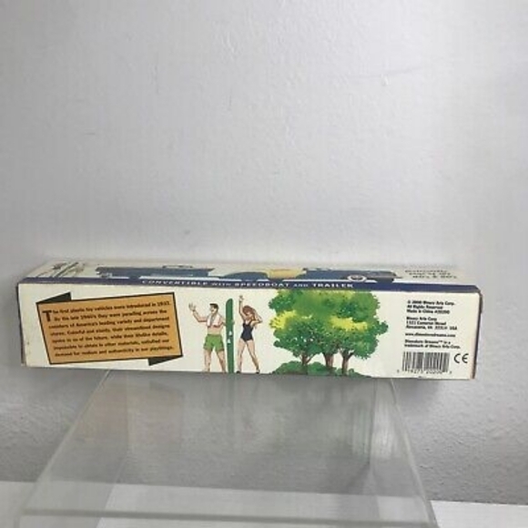 DIMESTORE DREAMS DELUXE PLASTIC 1:43 CONVERTIBLE WITH SPEEDBOAT & TRAILER nos - Picture 3 of 11